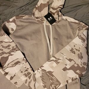Under Armour Hoodie